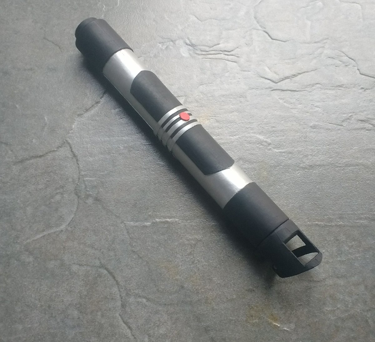 franharmonica's tweet photo. Starkiller's lightsaber from Star Wars The Force Unliashed 2 video game.
#starkiller #galenmarek #secretapprentice #darkside #darksideoftheforce #sith #sithorder #theforceunleashed #theforceunleashed2 #starwars #starwarsgame #jedi #jediorder #jediknight #lightsabers #lightsaber https://t.co/UHKpgiGRnl