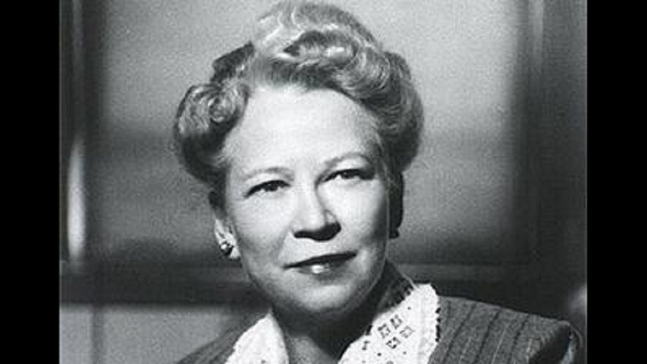 Edith Quimby was an American physicist born in 1891. She pioneered nuclear medicine and was elected president of the American Radium Society in 1954 ⚛️⚕️
🎨©️ Edith Hinkley Quimby