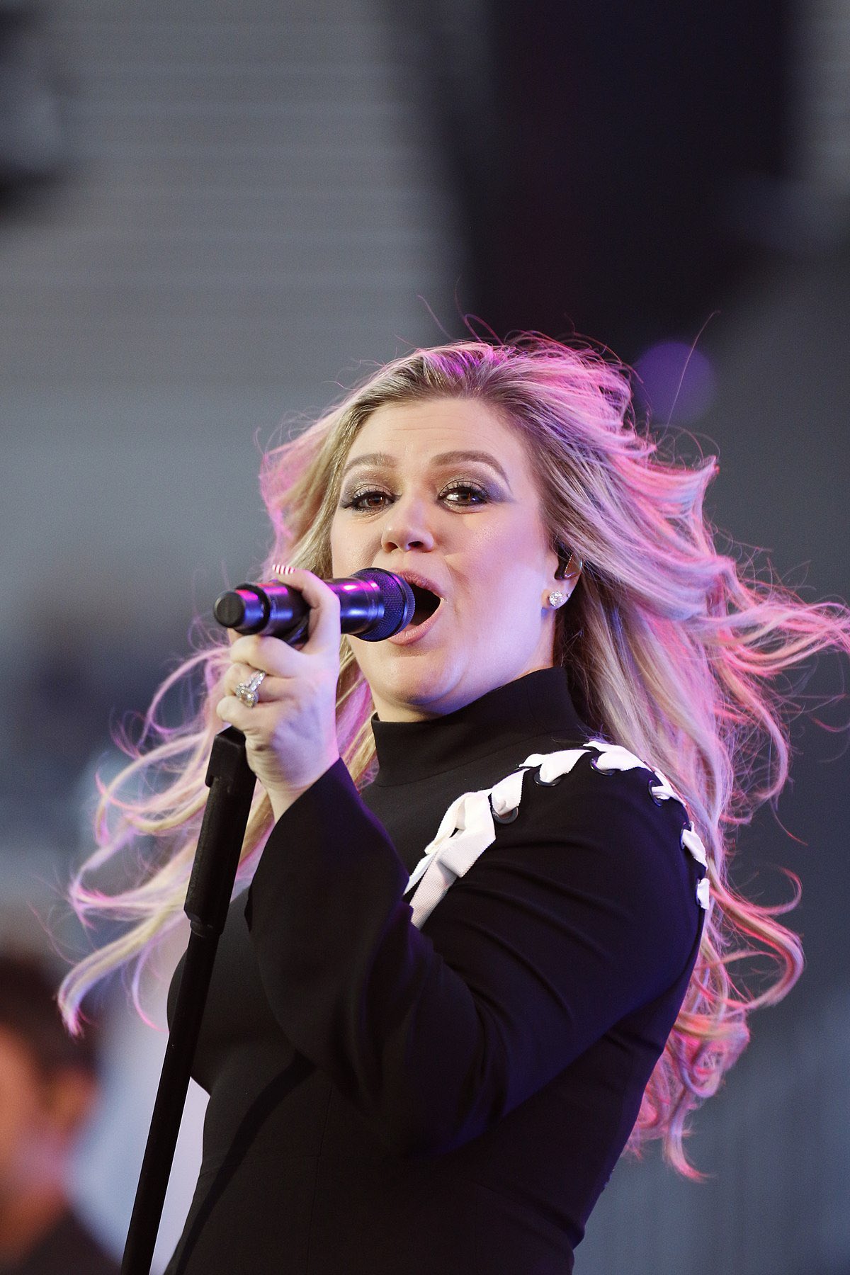 Happy 38th Birthday to singer, songwriter, and television personality, Kelly Clarkson! 