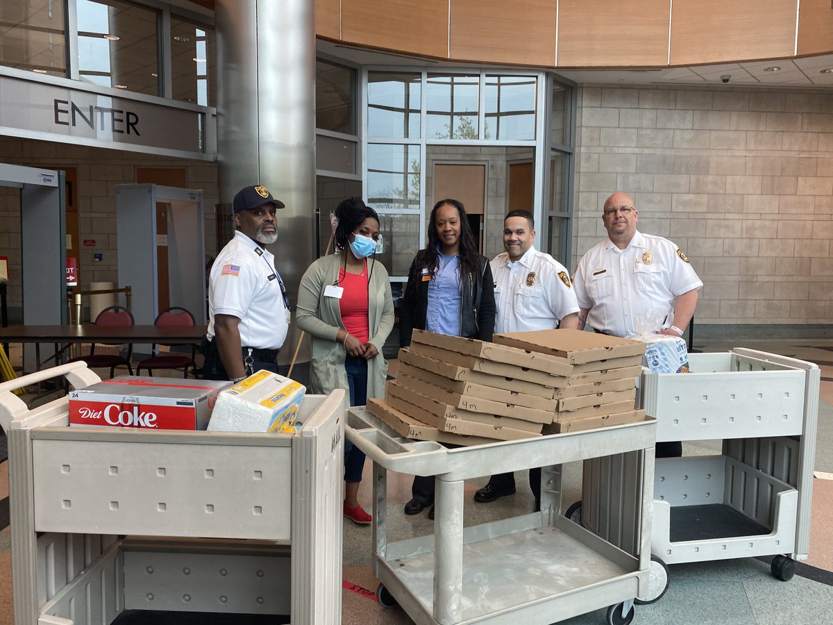 StlCoDJS's tweet image. Thank you to #SuperSmokersBBQ, @SamsClub, @ATT and @SLCPA_FOP for the food donation yesterday and recognizing Justice Services Staff as First Responders. Our team will remain strong during the COVID-19 battle.