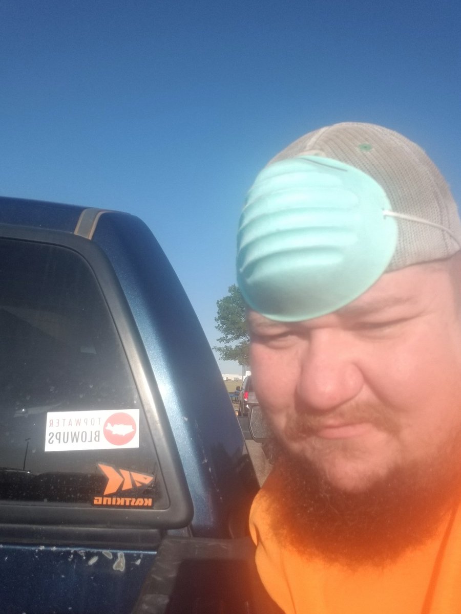 WTFishman's tweet photo. Livin that essential life wishin' i was fishin' #topwaterblowups  #enigmafishing #barefootoutdoor #kastking https://t.co/z3Qz73UECE