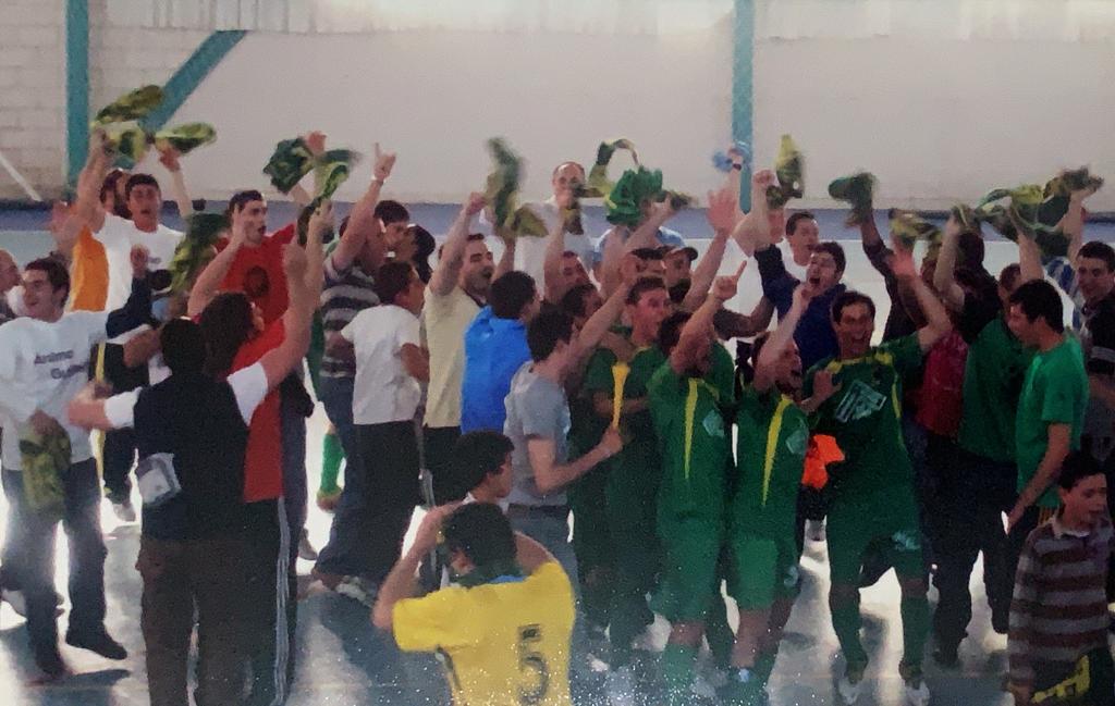 aguilafs's tweet photo. Hoy se cumplen 10 años q fuimos CAMPEONES de Liga 09/10

Agradecer el esfuerzo de todos los que formaron parte de aquel año historico para el club. https://t.co/WojQKtaokH