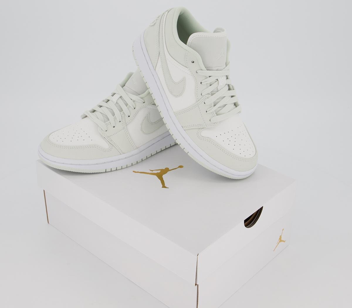 FRSHSneaks - Sneaker Alerts on Twitter: 