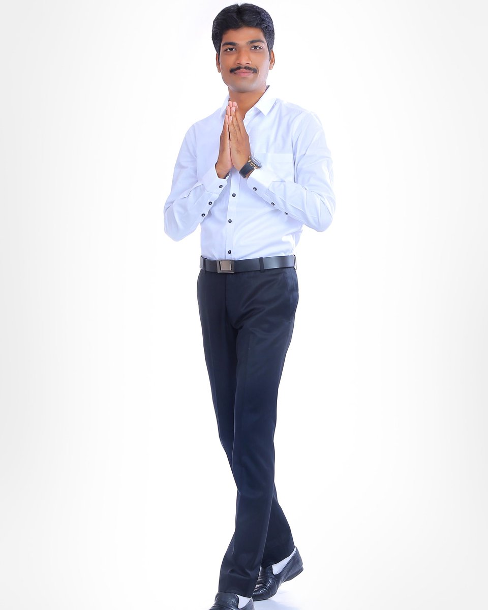 RAVINDRASARWAD1's tweet photo. असल में वही जीवन की चाल समझता है,
जो सफर में धुल को भी गुलाल समझता हैं..!! https://t.co/ue2Z1MsMQa