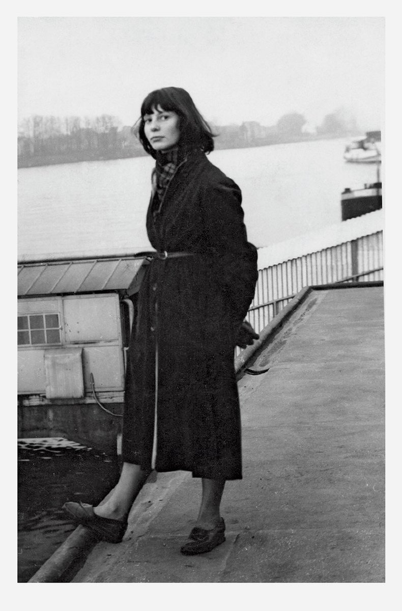 eyemagazine's tweet photo. From the #EyeArchive, ‘The enigma of Thérèse Moll’ by Elizabeth Resnick (@EResnick) in #Eye98 (2019)
This young designer is credited with introducing Swiss typography to MIT, https://t.co/9v6Xqt9NOJ
#ThérèseMoll #graphicdesign #typography #SwissModernism #healthcaredesign https://t.co/2HiV6t6VUN