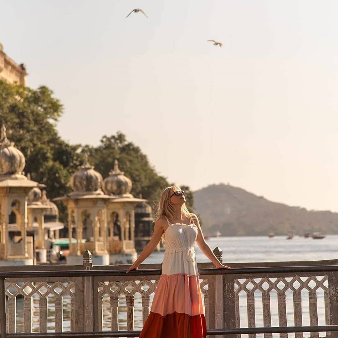 Enjoying Summers ✨
⁣.
.
#udaipurworld 
#blackdress #yourshot_india #clickindiaclick⁣
#travelrealindia #indiaphotosociety⁣
#indianphotosociety  #indiaview  #travelblogger #snapseedindia #yourclicks #colorsofindia #jaipur #rajasthantourism #rangeelorajasthan #rajasthanblog⁣