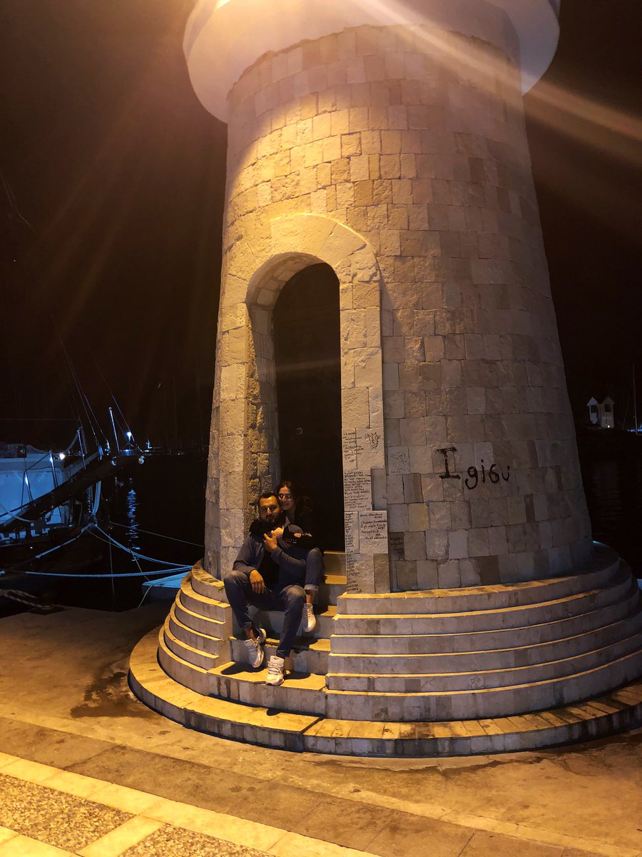 Herkese sırt çevirdim, ama sen sarılabilirsin <a href="/SelemeIrem/">İrem Seleme 🍀</a> 💙