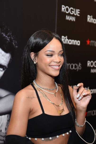 rihanna, qu’est-ce que ce thread sans la queen?