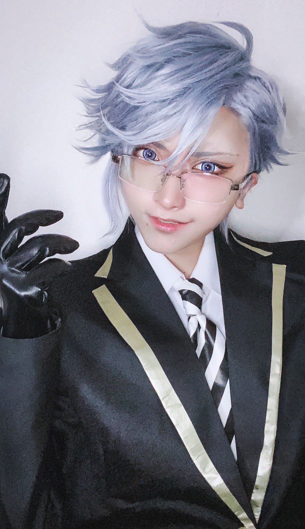 𝘽𝙄𝙉𝙂𝙃𝙀 | 眠くないよ #シルバー #シルバーツイステ
