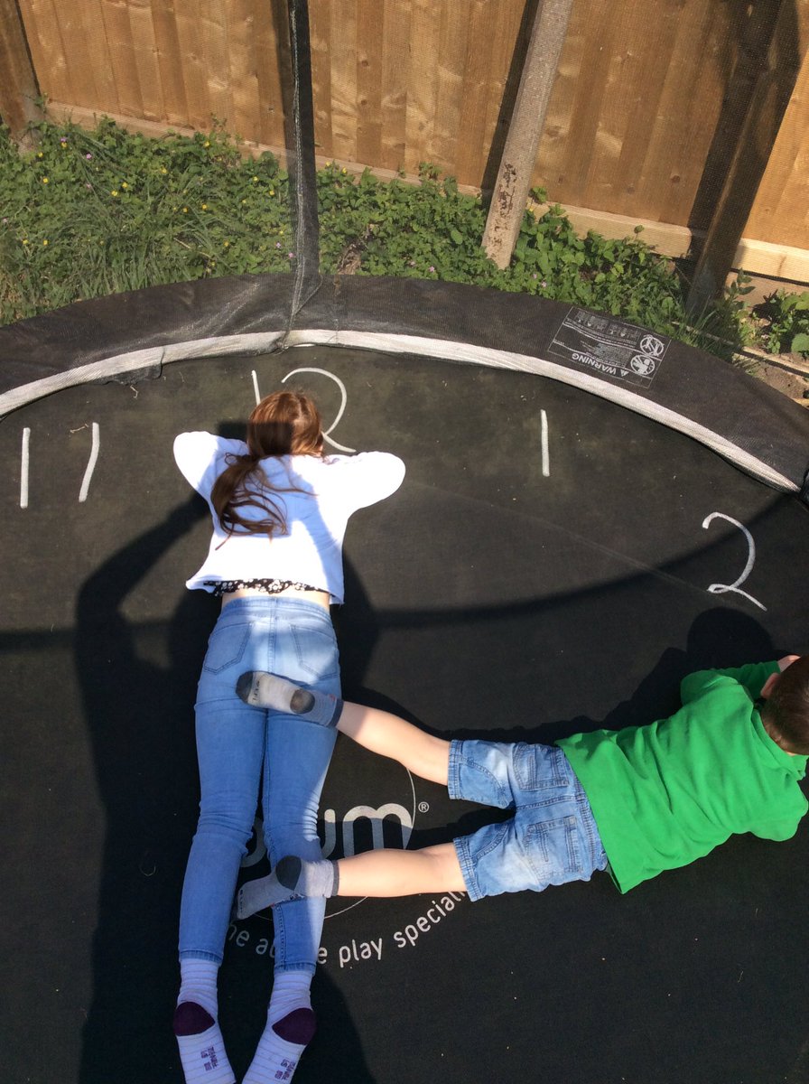 drhaynesbiol's tweet photo. @RhiwbeinaPrm We’re all working on telling the time this morning! #outdoorlearning https://t.co/BAM1AyDXdq