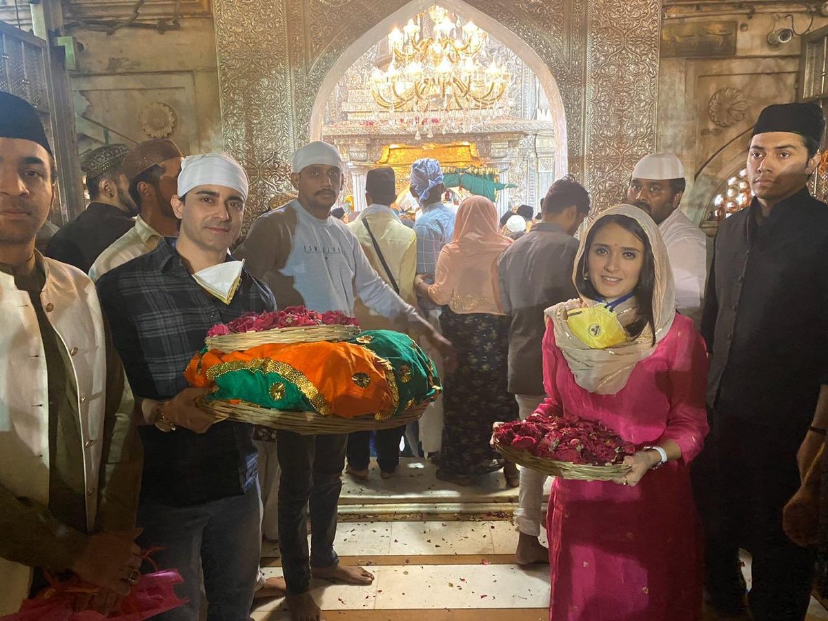  #RamadanMubarak   friends   @Panawasthy_31  #AjmerSharif dargah 