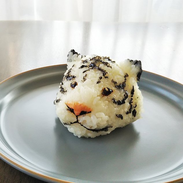 おにぎりでここまでできたのか ホワイトタイガー のおにぎりの作り方とは
