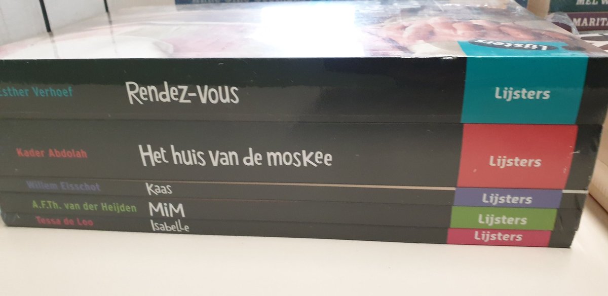 GO! Atheneum MXM (@atheneummxm) on Twitter photo Net gratis leesboekenpakket ontvangen. Dankje <a href="/Plantyn/">Plantyn</a> en STOS (SamenTegenOnbetaaldeSchoolfacturen) voor dit initiatief. Dinsdagmiddag openen we 1 NM binnen de social distancing normen een tijdelijke schoolbib #leesbereidheid Lockdown doet lezen. π <a href="/GOinAntwerpen/">GO! scholengroep Antwerpen</a> @GO_onderwijs Net gratis leesboekenpakket ontvangen. Dankje <a href="/Plantyn/">Plantyn</a> en STOS (SamenTegenOnbetaaldeSchoolfacturen) voor dit initiatief. Dinsdagmiddag openen we 1 NM binnen de social distancing normen een tijdelijke schoolbib #leesbereidheid Lockdown doet lezen. π <a href="/GOinAntwerpen/">GO! scholengroep Antwerpen</a> @GO_onderwijs