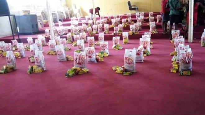 WEBICWORLDWIDE's tweet photo. COVID 19 relief packages distributed to cushion the harsh effect of the lockdown on  families.

Please let us keep staying safe and adhere strictly to all guidelines on handwashing and physical distancing. https://t.co/f4OP9TsNjx