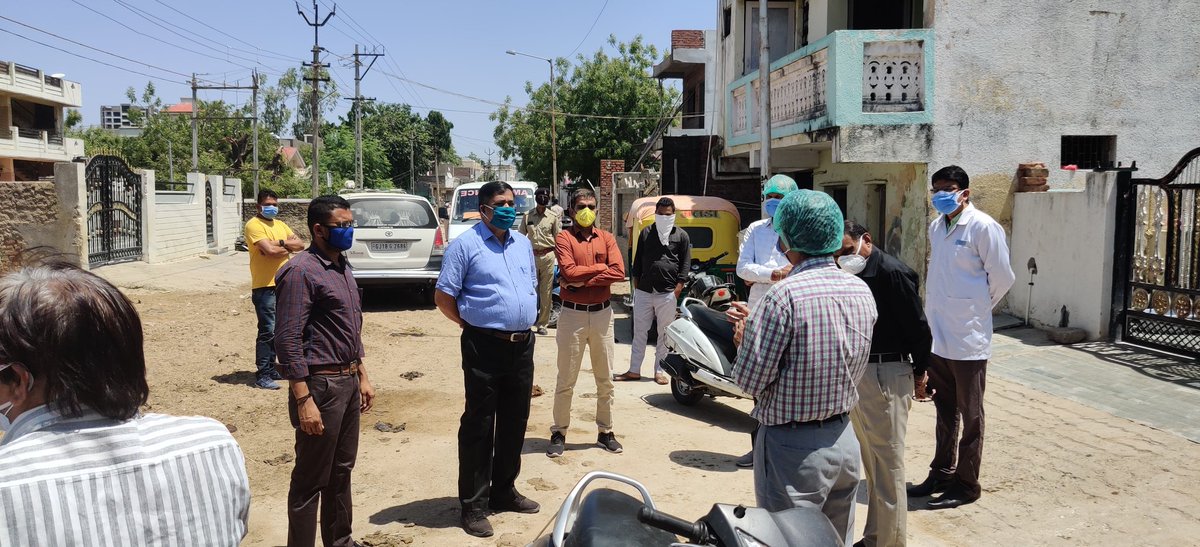 કોરોનાગ્રસ્ત ભાટ ગામની મુલાકાતે .... Totally Lockdown.... Stay Home @GandhinagarSdm  @PMOIndia @narendramodi @DDOgandhinagar