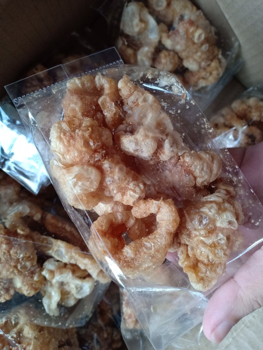 iize_cc's tweet photo. ได้แคปหมูแล้วนะคะ อร่อยยยย ชอบมาก ไม่มันเกิน ชิ้นใหญ่ด้วย ไปอุดหนุนกันได้ 👍👍 @flippedpx https://t.co/34orDnSb7o