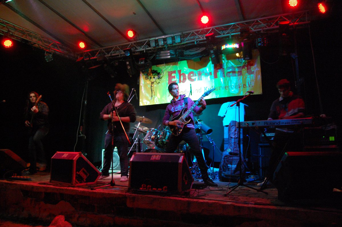 windroseband's tweet photo. Tonight we will air the EXTREMELY RARE VIDEO of our first ever show from 11 years ago, when we were just kids with a dream! And of course we will comment on it live 🔴 See you live on twitch tonight at 9pm! https://t.co/FbQRkO2qcm https://t.co/SibrOmx7s6