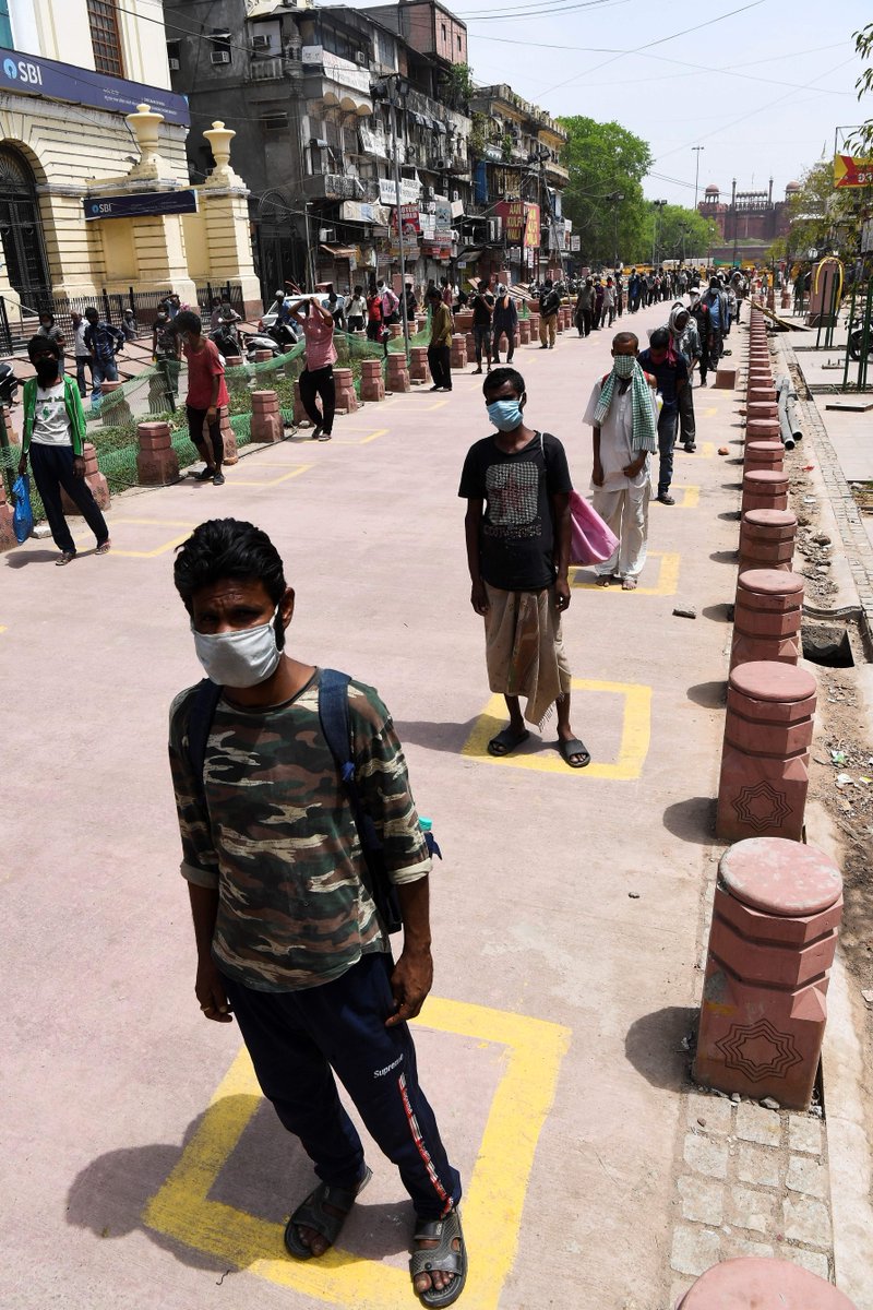 TheLancet's tweet photo. In response to #COVID19, India was quick to close borders & enforce lockdown but preparedness & response have differed both at the national and state levels. NEW Editorial—India under lockdown https://t.co/l52czPonR5 https://t.co/sbdpMoMkKe