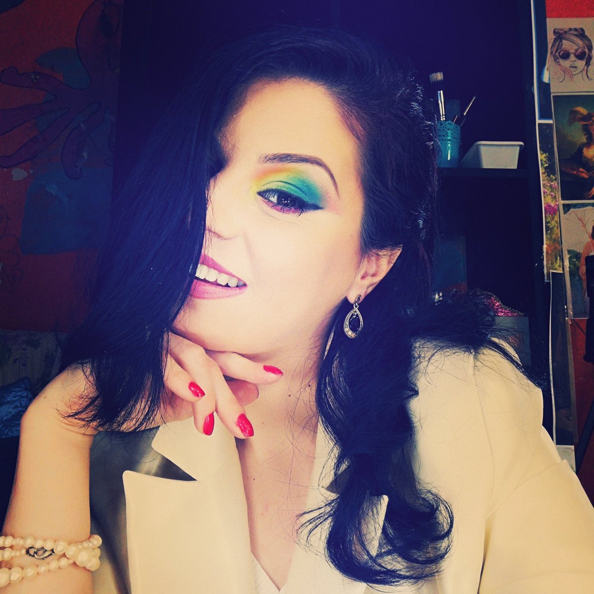 BaciuVioleta1's tweet image. A good day, my dears! 🌹
#CutCreaseMakeup
#MAC
#AtelierParis
#WatercolourMakeup