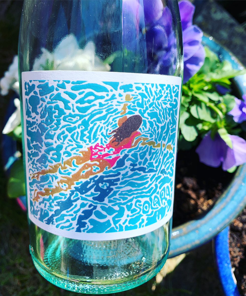 stroudwine's tweet image. Love the label on this fab new rosé from Romanian producer @cramelerecaseu and the wine was pretty good too! 😏 I’m afraid we drank the wine last night but thought the label was still worth showing!
#labelart #goneswimming #rosé #winner #shoplocal #stroud