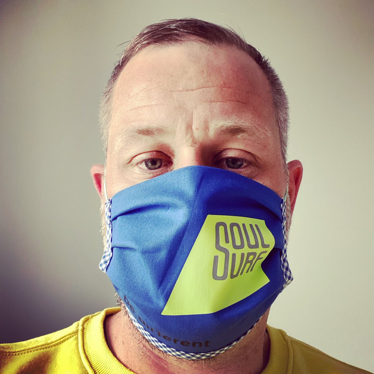 Ab Montag gilt in #Bayern die #Maskenpflicht wg. #corona! Wir sind vorbereitet 😷

Bleibt #gesund!
#covid_19 #covid19 #maskenpflicht #corona #takecare #minga #welovetosoulsurf #homeoffice #communitymaske #haidhausen #bayern #maske #passtaufeuchauf #stayhealthy #kopfhoch