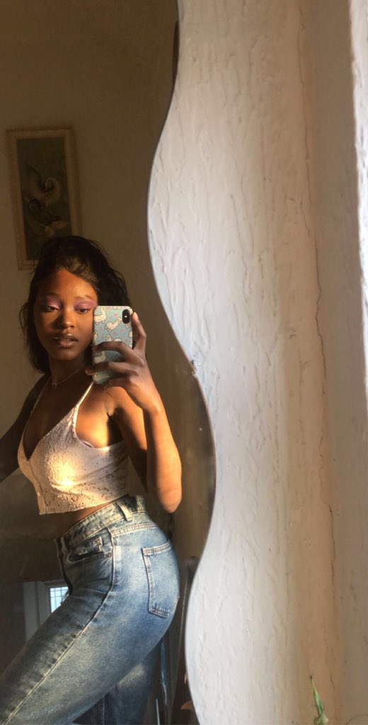 I’m gonna make a thread of all my fave pics of my looks no one cares but I wanted to post more