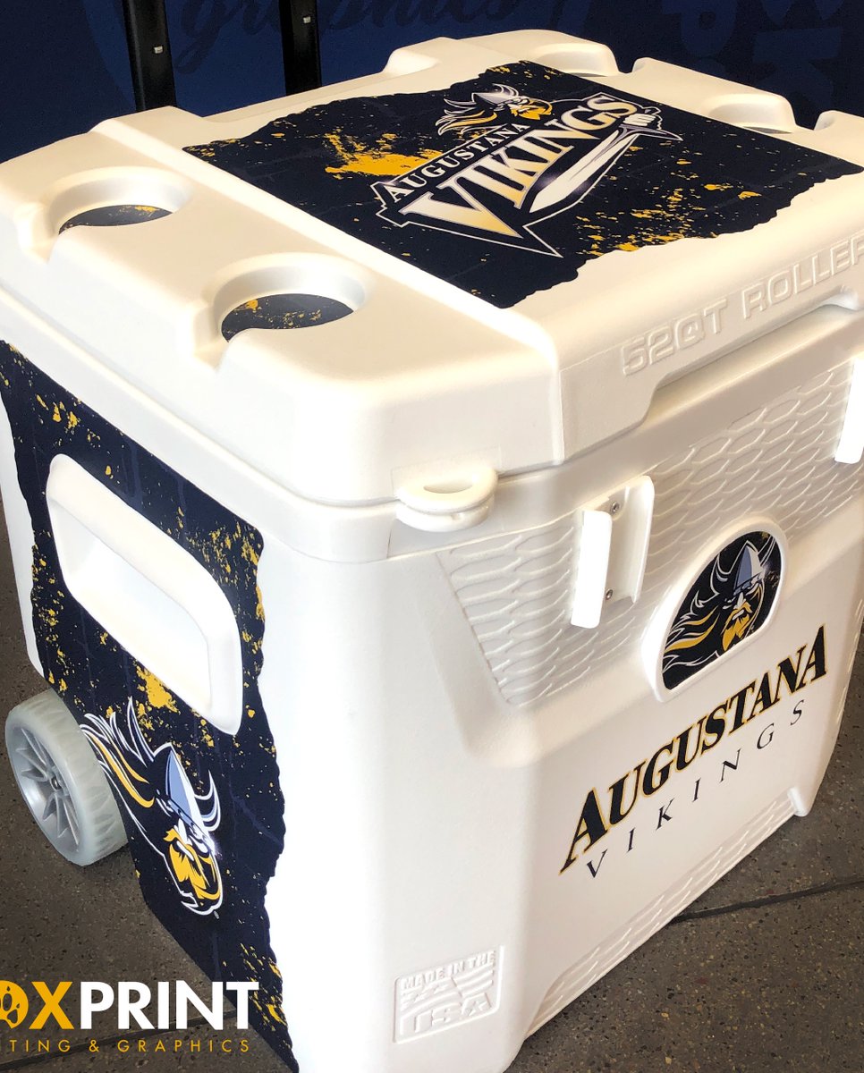 FoxPrintSD's tweet photo. Warm Weather ☀️ COOL graphics!! 🥳

Are you ready to head outside and enjoy the weather with your favorite cooler? Why not make it PERSONALIZED for you!
Show your favorite team some pride and bring them along everywhere you go!
#MoreThanPrint #FoxPrintSD https://t.co/Bjio9UA3m9