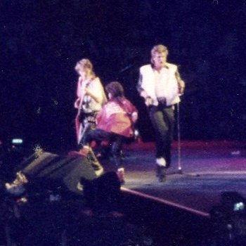 Angel_80s's tweet photo. .@duranduran play Oakland - April 1984. And there's still time. https://t.co/7NhfEjvKJf