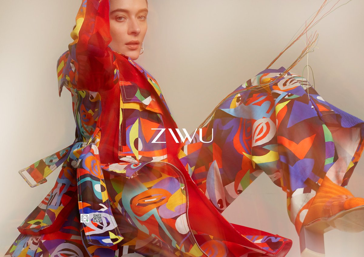 Shanghai_FW's tweet photo. ZIWU Rethinking the relationship between color and texture, through the disassembly and fusion of abstract patterns, highlights the unique beauty of collage art.
#ziwu #mode #modetradeshow #shfw #chinafashion #chinesefashion #chinadesign #chinesedesigner https://t.co/3sAipjA1c3