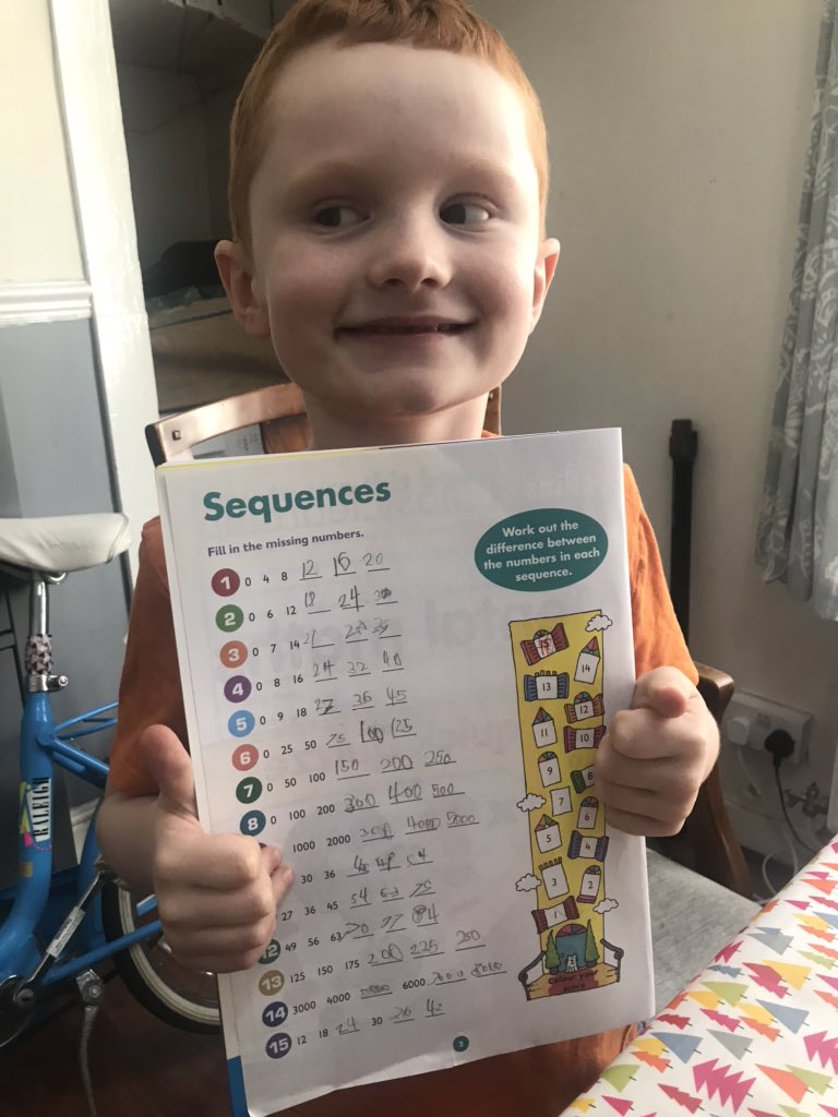 CatrinSinsir's tweet photo. Mor impressed gydaโr mwnci ma heddi! Wedi gorffen un llyfr mental maths a wedi cwblhau tasg anodd tu hwnt yn y llyfr newydd ๐๐๐๐ #mambalch @YsgolHamadryad https://t.co/K8WUyf9Uuq
