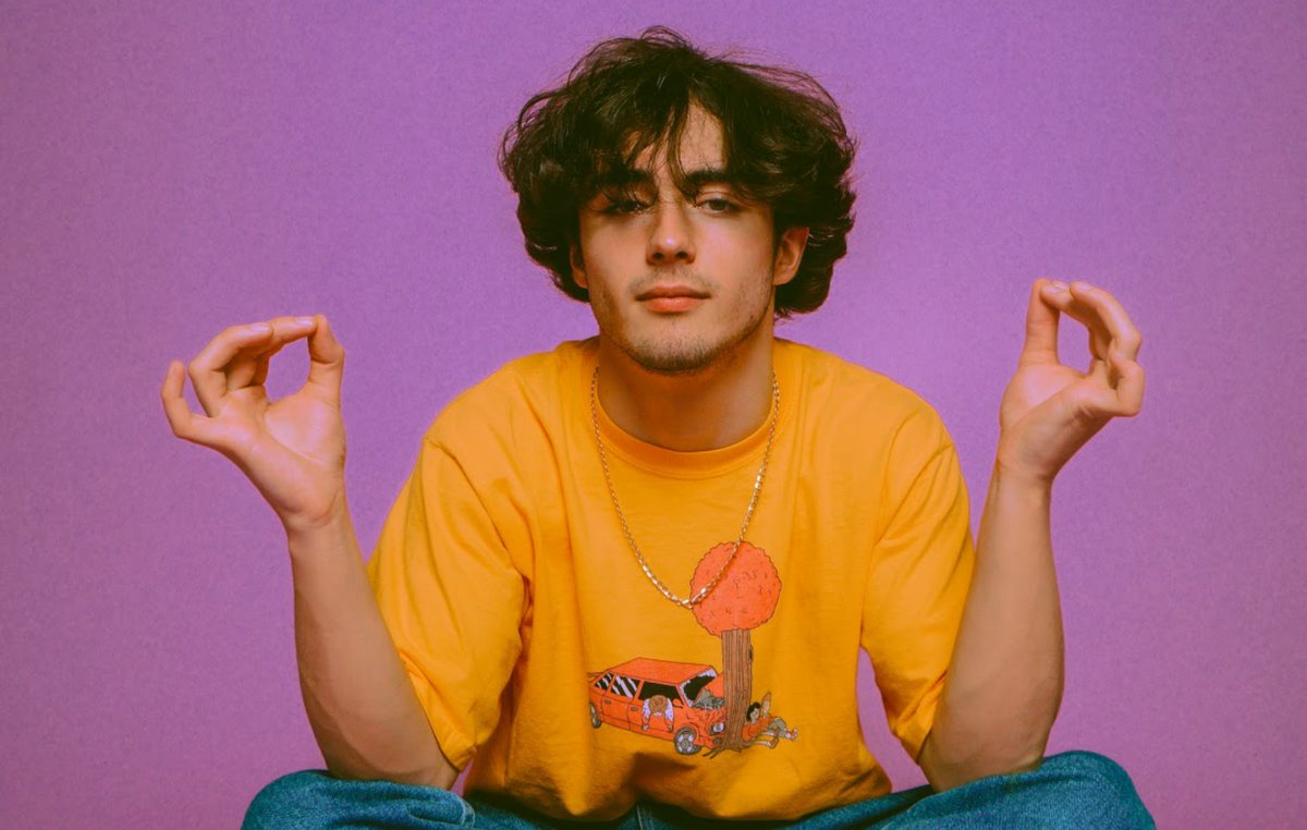 newbootsmag's tweet photo. Step On is our Editor's round-up of the new songs you need to hear.

https://t.co/egoEAuySx3

@alfietempleman @DreamWifeMusic @superlovemusic @EmpyreRock  @bigdirtyrock @andyjcrofts @lesuperhomard @crawlspaces_uk @JayOrosz 

#NewMusicFriday https://t.co/fr9kuZMM7L