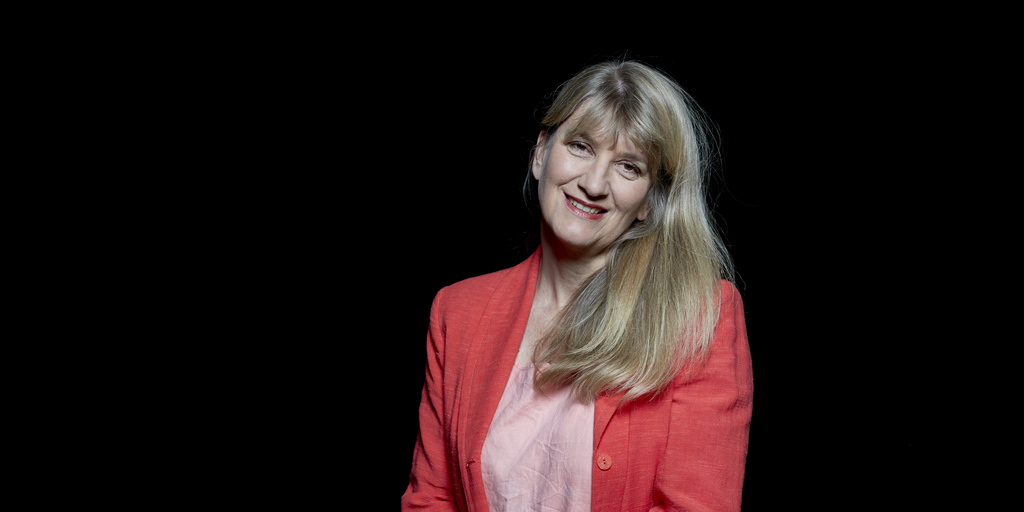 unilincoln's tweet image. Professor @CarenzaLewis has launched today #DigSchool in partnership with @archaeologyuk. This new archaeology-themed schools project will develop pupils aged 10-15 and allow them to learn new skills via cross-curricular online enquiries.

Find out more: lncn.ac/digschool