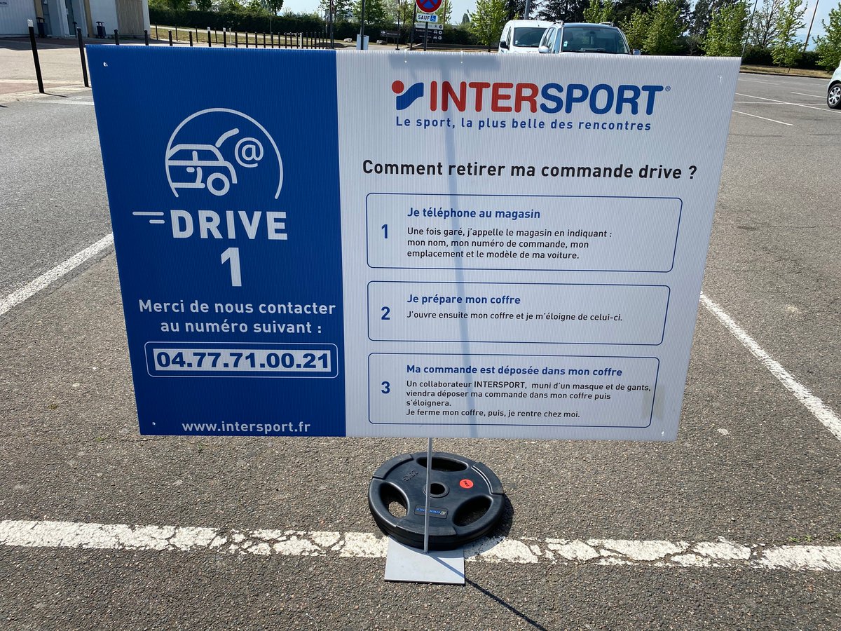 PhilippeMhr's tweet photo. ça y est ! le DRIVE #INTERSPORT est lancé, en un temps record 😅😀Merci la #TEAMINTERSPORT @matpellet @michael_alimi @matthieubreton @arianeprevot @CelinePeltier1 https://t.co/zN8SEi3UEG