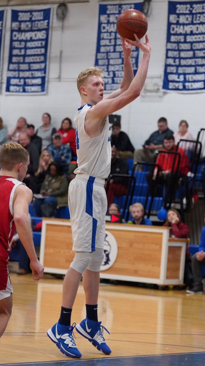 MassSelect's tweet photo. Congratulations to Mass Select 2020 Nathan Rogers 6"10 Center on his commitment  to play at Connecticut  College @NERRHoops in the prestigious NESCAC league. Incredibly hard worker with a huge upside. 6 year member of our program #MassSelectFamily https://t.co/cLT6rNaCSX