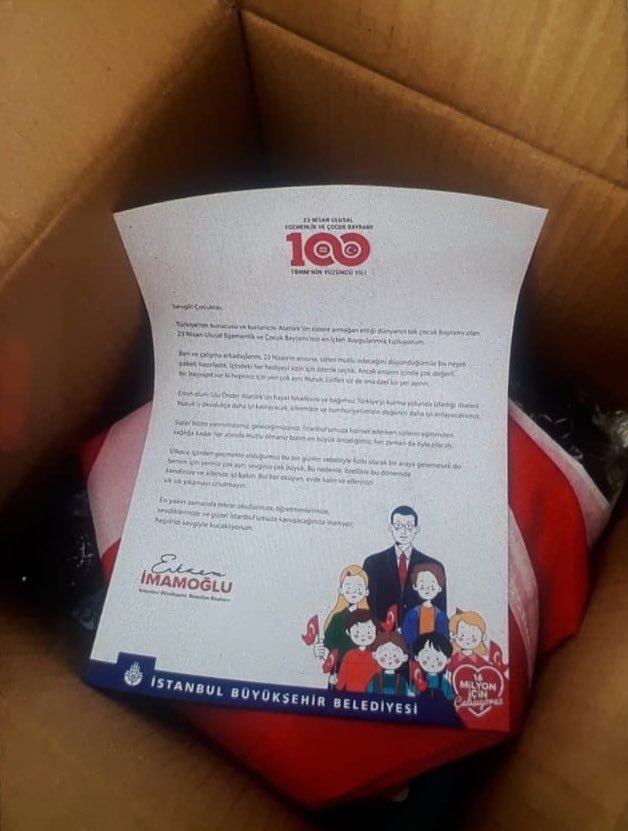 #İBB’nin 23 Nisan'da Dağıttığı #Covid_19’dan Daha Tehlikeli

Sn.İmamoğlu, önce Alevi vatandaşlarımızdan,sonra körpe zihinlerini kirletmeye kalkıştığı çocuklarımızdan,23 Nisan’ı kirli projelere alet ettiği için milletimizden özür dilemelidir. 

Kitapçıklar Acilen Toplatılmalıdır.