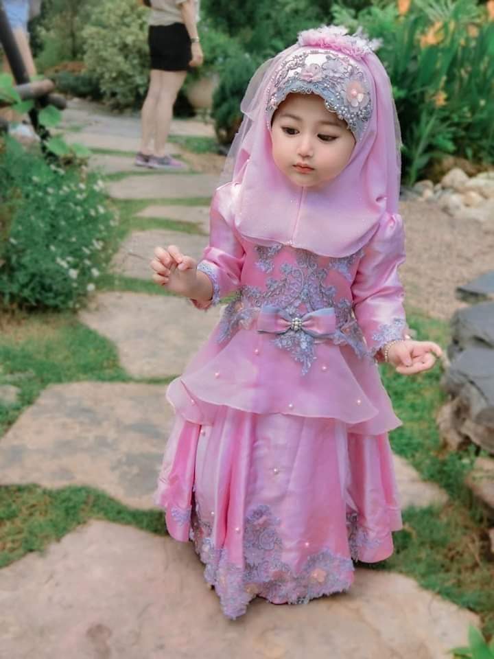 ema_044's tweet photo. মাশাআল্লাহ😍😍
জান্নাতের পাখি একটা😍😘😍😘 https://t.co/ogocLFHedM