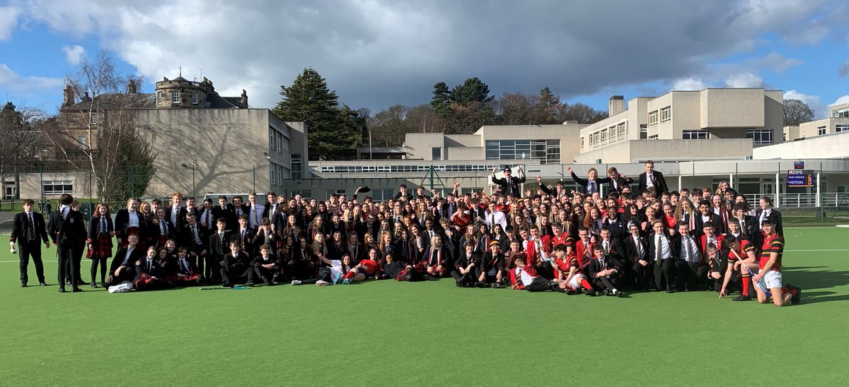 esm_edinburgh's tweet photo. On what should have been their last day at ESMS, we want to say how proud we are of our 2020 Sixth Form. 🙌

It's not the last day that we imagined, but we hope to see you all together again in future for a rescheduled Leavers’ Ball! 💙❤️💛🖤

#MerchantMaidens #StewMel https://t.co/W4b943BNGl
