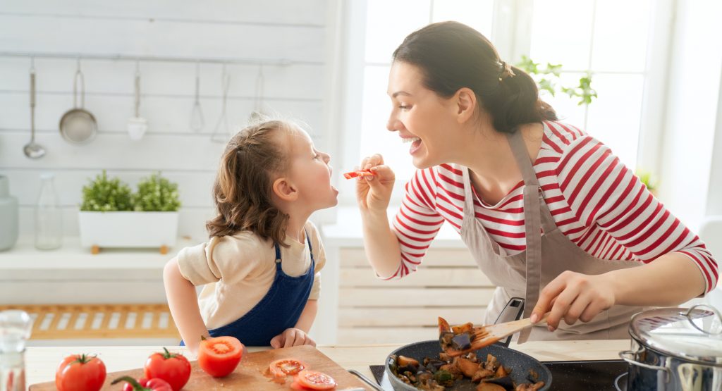 Lennar's tweet photo. With these five easy tips, we hope you’ll be able to spruce up your daily routine and enjoy some family fun https://t.co/ZEU3mQkzCR https://t.co/vatT9Pu55K