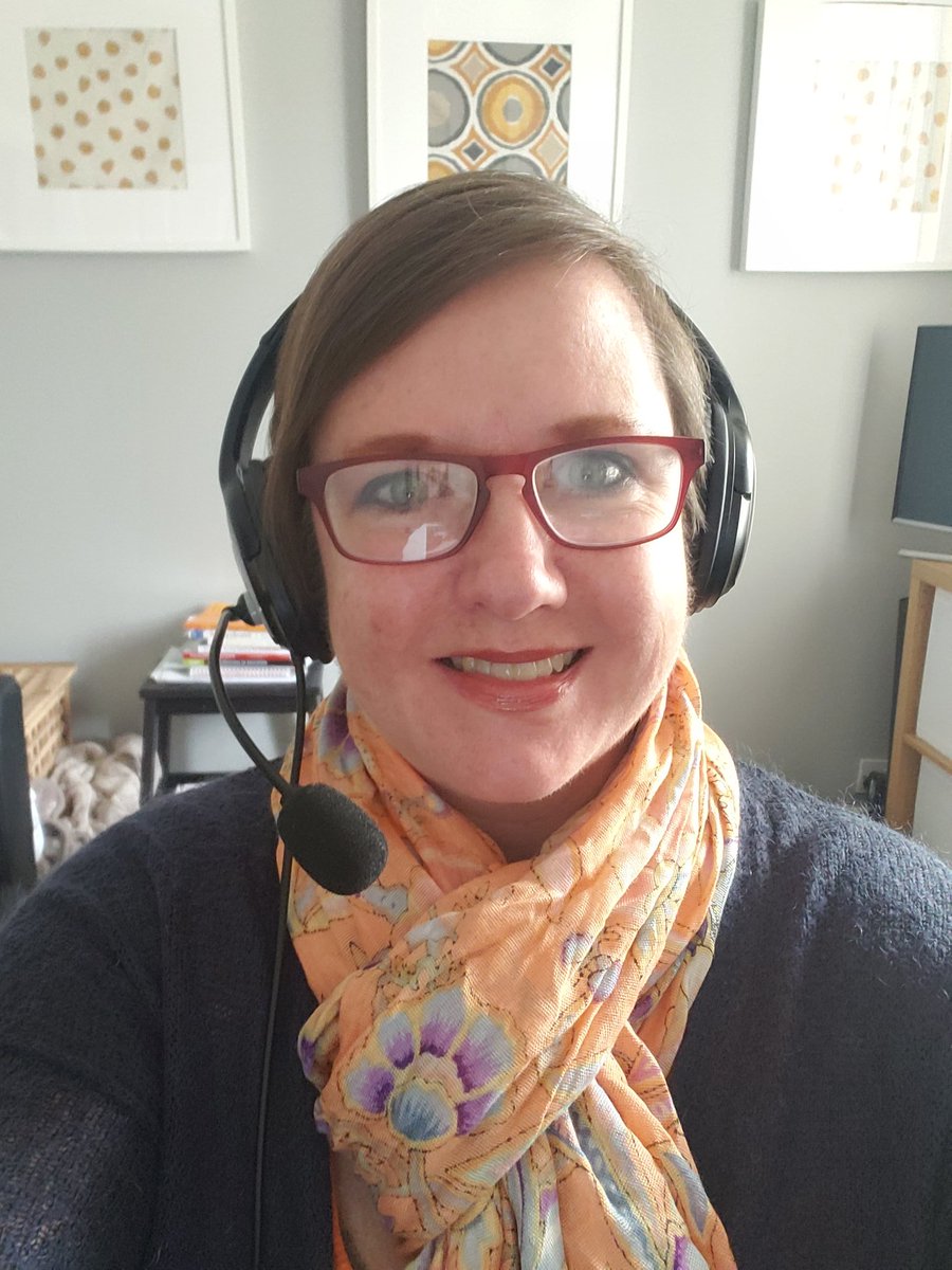 shelli_garland's tweet photo. Managing two virtual worlds at one time, always with a bright, positive smile!  Orientations for both #PMEP and #PMEPP  @HiberniaCollege https://t.co/NUWFpodCwN