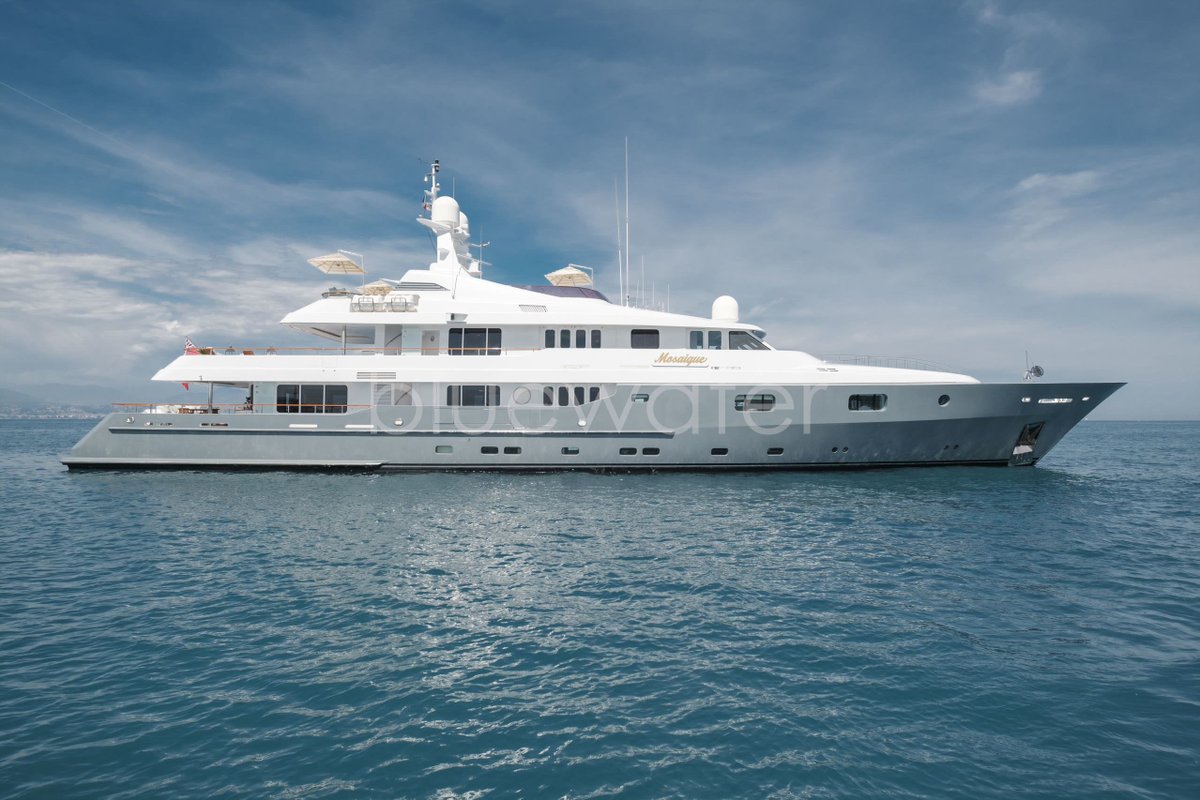 AmiGIra's tweet photo. A sophisticated and stylish 50m vessel that simultaneously retains a sense of intimacy and ease throughout!

BOOK YOUR YACHT CHARTER NOW!!! Please call us at p +1 954-258-1565, or email us at charterusa@bluewateryachting.com

#bluewaterlife #luxury #luxuryyachting https://t.co/Y7CHVV1bUc