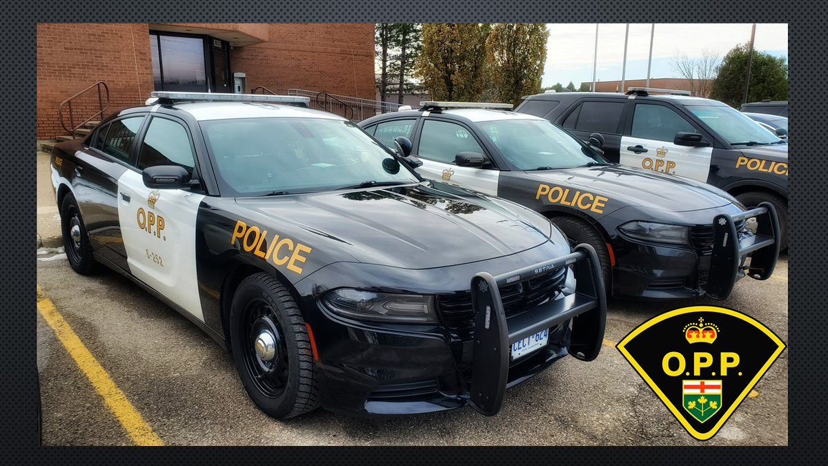 Want to know what to do if you're pulled over by an unmarked police car? We have some tips (read the whole thread for all the tips). Slow down, drive in a safe manner to the nearest well-lit, populated area.  If this is not possible, do the following: (Cont'd) ^dr