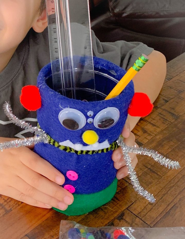 Hahn_science's tweet photo. Students have been creating some amazing recycled projects for @PineJogES Earth Week!!!
#everydayisearthday #EarthWeek2020 #EarthDay2020 #recycledproject @PBCSDScience @pbcsd @PBCSTEM @LearnGreen https://t.co/HfbWO2Wnqh