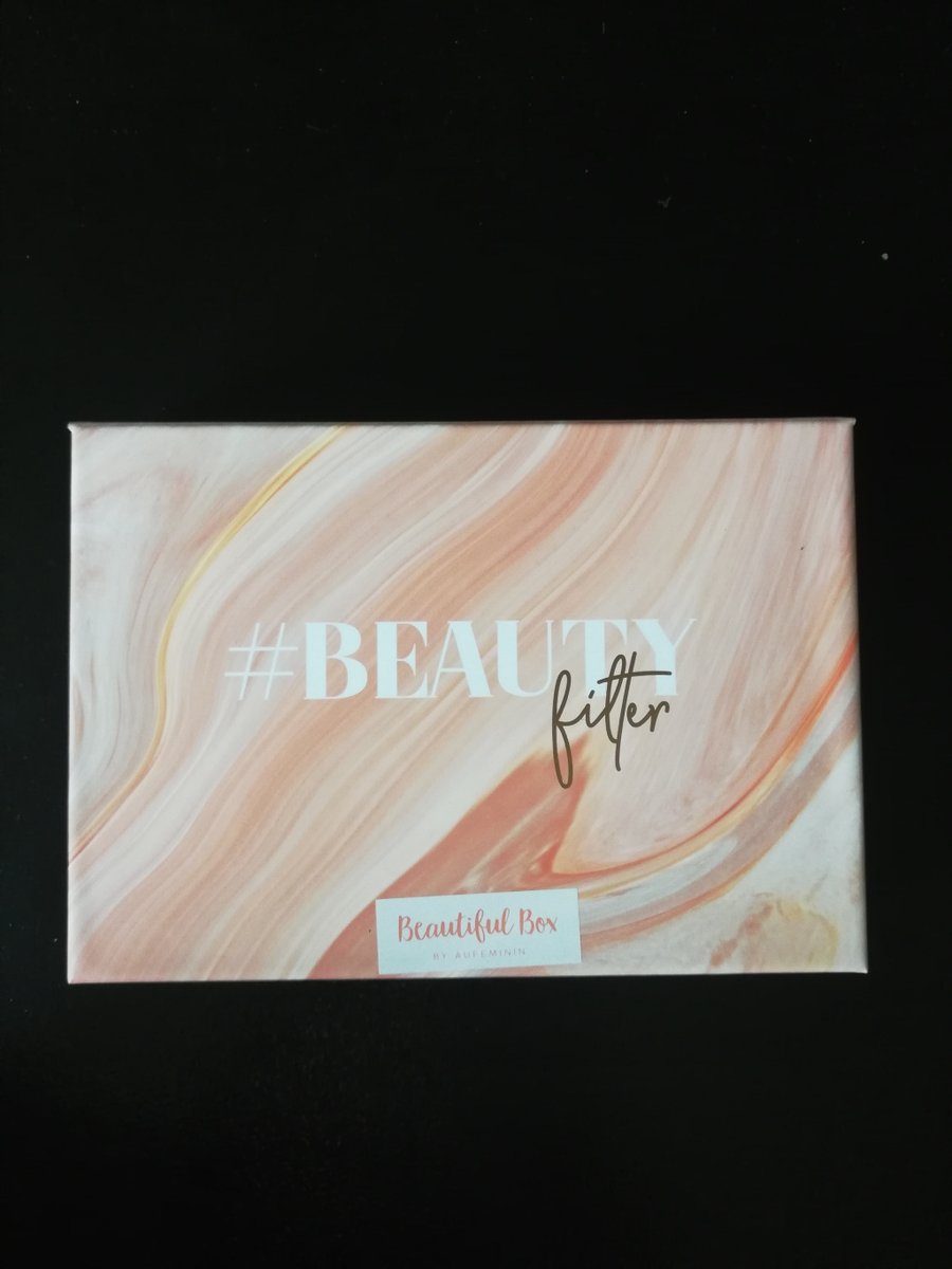 AnaisMa1's tweet photo. Beautiful Box avril 2020 : Beauty Filter https://t.co/KyiyrdIoa6 https://t.co/sMShz01GMT