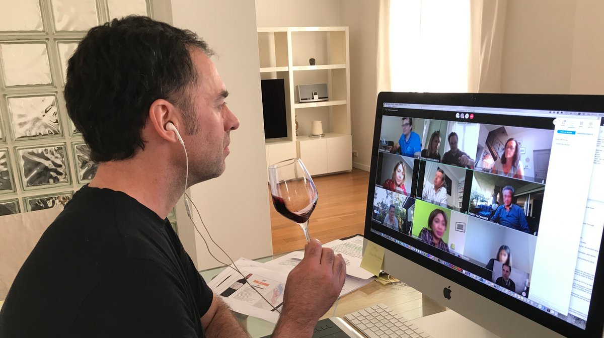 stefad's tweet photo. #COVID-19 #e-degustation #vivelevin Tranche de vie d’entreprise pendant le confinement : se retrouver autour d’une "Dégustation Live" une formidable expérience humaine ! https://t.co/EKbUUbFEbM via @LinkedIn par @ARwinelabels membre de @lawinetech https://t.co/JGun3TmvRk