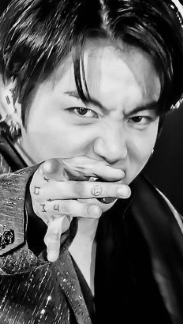 Monochrome images that hunt my dreams (as a much needed thread)  @BTS_twt   #JUNGKOOK