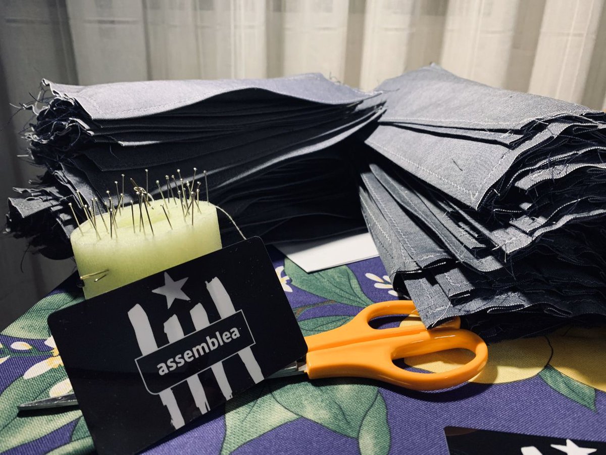 assemblea's tweet photo. ⬛️⬜️📽️ #1MilióDeMascaretes no s'atura!

👉 Troba mascaretes a @bonpreuesclat o a través de la teva assemblea de base

✅ Pots adaptar-la, també, a mida infantil

👇 Mides orientatives:

De 3 a 5 anys: 15x12 cm
De 6 a 10: 17x14 cm
De 10 a 14: 19x15 cm

ℹ️ https://t.co/aWDjgseBzL https://t.co/ZGXXFvyb5k