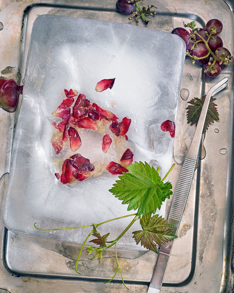 _pendlebury's tweet photo. BTS - Grapes #foodphotographer https://t.co/IsHLEJQxFQ