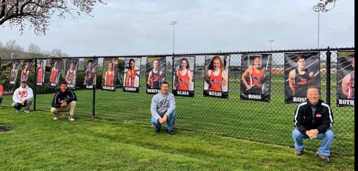 KentRooseveltTF's tweet photo. The senior class of 2020 has trained so hard for their final year. This class is made up of outstanding young men and young women. You all have a bright future ahead of you! Keep your heads up. We miss coaching you and watching you compete in meets! https://t.co/Up5v8pRC0O