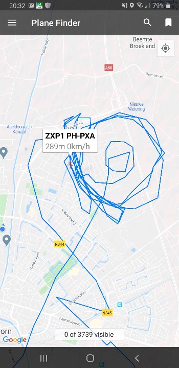 BasAtTweet's tweet photo. RT @nijn1980: Wat doet die #politiehelikopter boven #zuidbroek? #Apeldoorn https://t.co/oi640QE7bD