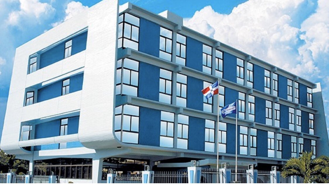 Superintendencia de Bancos avisa de extensión de horario de servicios bancarios a los usuarios (Link: bit.ly/2x6qWZv )